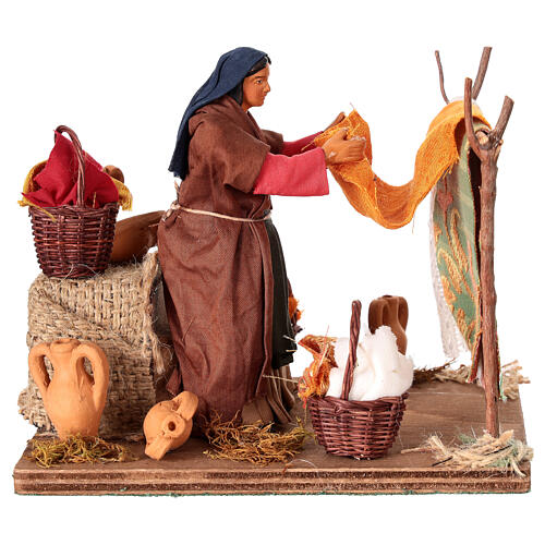 Woman hanging up wash, animated figurine for 12 cm Neapolitan Nativity Scene 3