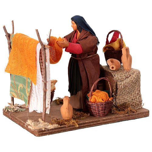 Woman hanging up wash, animated figurine for 12 cm Neapolitan Nativity Scene 4