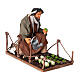 Agricultor regando a horta movimento presépio napolitano 30 cm s4