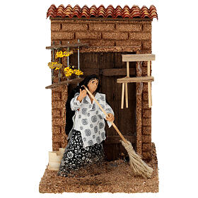 Woman sweeping animated 20x10x20 cm Neapolitan nativity scene 12 cm