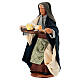 Donna con tagliere di formaggi presepe napoletano da 10 cm s4