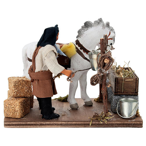 Uomo striglia il cavallo presepe napoletano da 10 cm 1