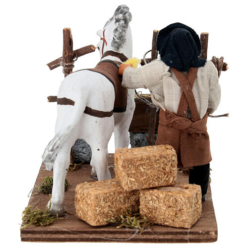 Homem escovando o cavalo Presépio Napolitano 10 cm 6