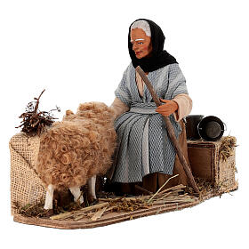 Donna con pecora presepe napoletano 30 cm movimento