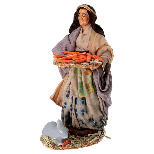 Kobieta z królikiem i marchewkami - figurka z terakoty, szopka neapolitańska 14 cm 2