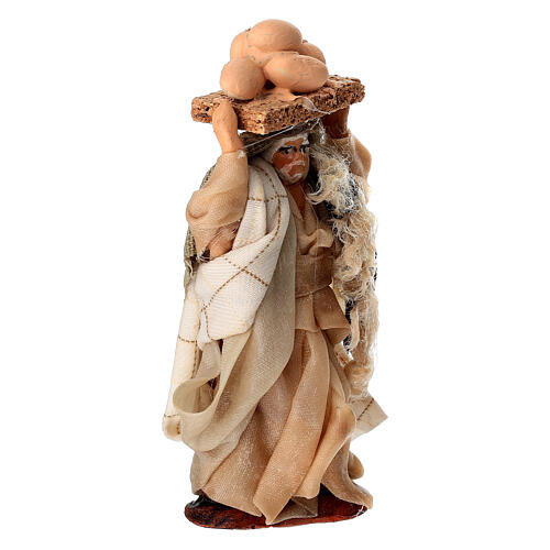 Uomo con cesto di uova in testa terracotta 6 cm presepe napoletano 3