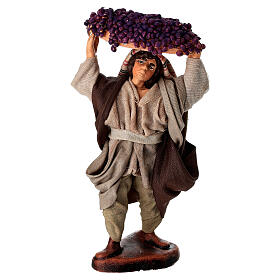 Uomo con cesto d'uva in testa terracotta 10 cm presepe napoletano