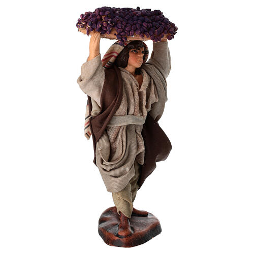 Uomo con cesto d'uva in testa terracotta 10 cm presepe napoletano 3