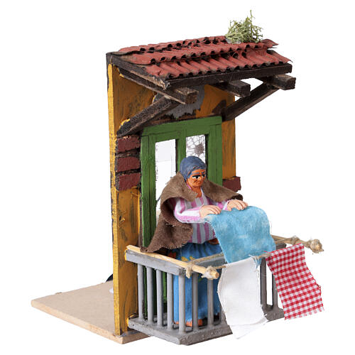 Woman hanging laundry with motion, 15x10x15 cm, for 10 cm Neapolitan Nativity Scene 3
