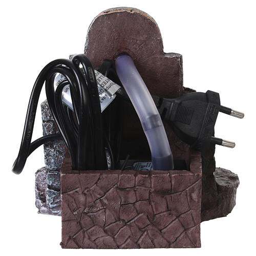 Brunnen im klassischen Stil mit kleiner Pumpe, für 8-cm-Krippe – 12 × 15 × 12 cm 4