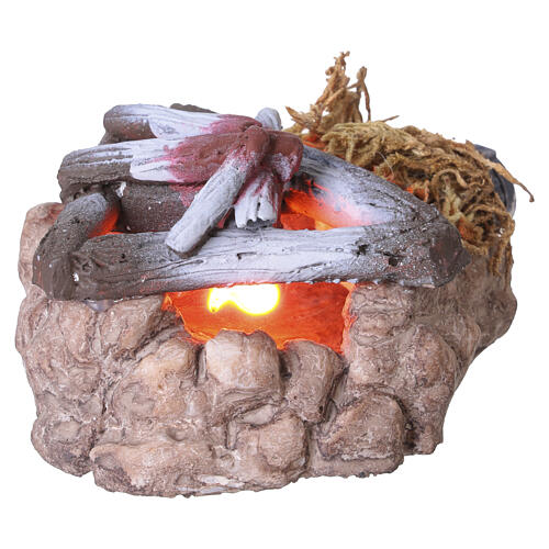 Feu de camp avec lumière tremblotante 5x8,5x8 cm pour crèche de 6 cm 3