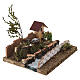 Casa cerca del río con peces y pared para belén 6 cm 15x20x15 cm s4