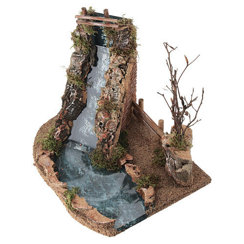 Cascata con laghetto e ponticelli 20x25x20 cm per presepi da 6 cm 2