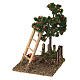 Albero di arance con scala e staccionata 15x10x10 cm per presepi da 6 cm s2