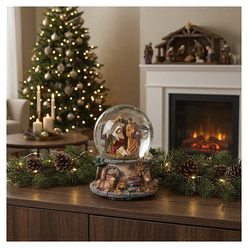 Globo de neve de Natal em vidro com presépio e caixa de música 15x10 cm 2