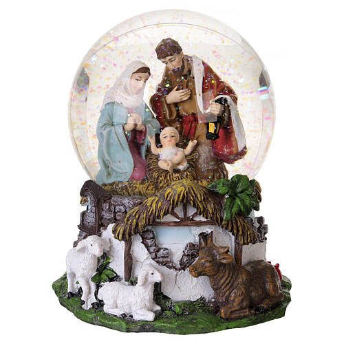 Natività con Sacra Famiglia in sfera di vetro musicale 15x10 cm 4