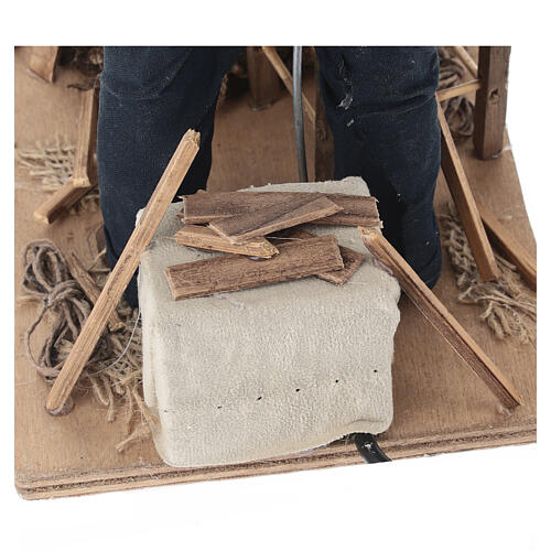 Stuhlreparateur, bewegte Krippenszene für 30 cm Krippe, 25 × 15 × 20 cm 6