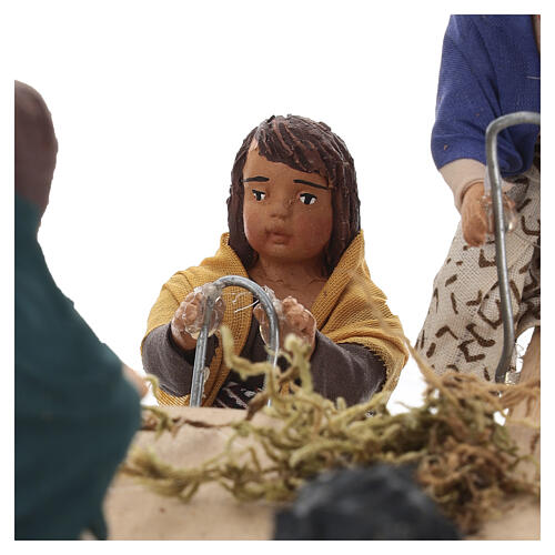 Schaukel mit Kindern, bewegte Krippenszene 28 × 17,3 × 25 cm, neapolitanische Krippe 4