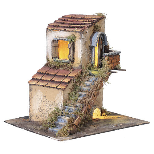 Domek z zewnętrznymi schodami, oświetlony, 25×20×25 cm - do szopki neapolitańskiej 4–6 cm 2