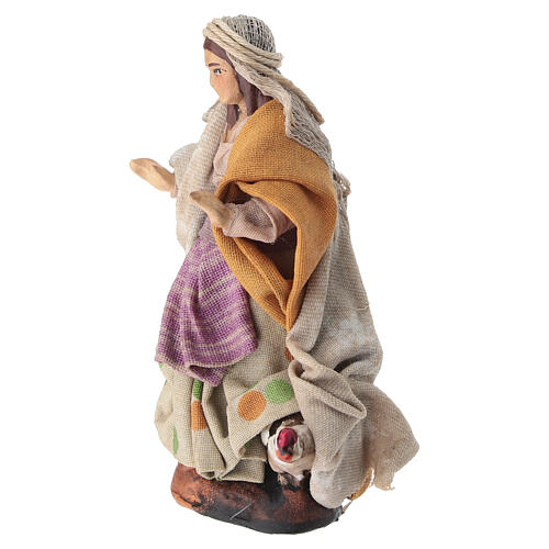 Figurka kobiety z kurami do szopki neapolitańskiej 10 cm 2