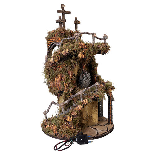 Presepe Pasquale napoletano 6-8 cm circolare con borgo illuminato e tre croci 50x30 cm 7