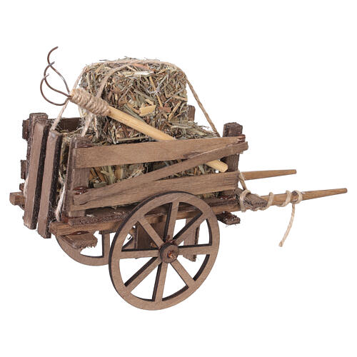 Rustic wooden cart with hay and pitchfork for 12 cm Neapolitan Nativity Scene, 12x20x6.5 cm 5