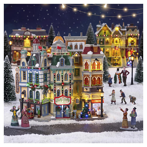 The Holly Jolly Hotel facciata illuminata Lemax Caddington Village 28x28x10 cm - 35028 2
