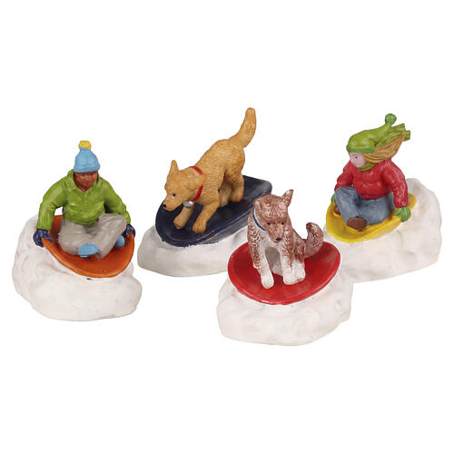 Dog Snow Saucer Fun set 4 pièces figurine Lemax Vail Village 4x11x4 cm - 22121 1