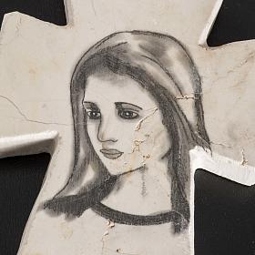 Croce pietra con volto Maria