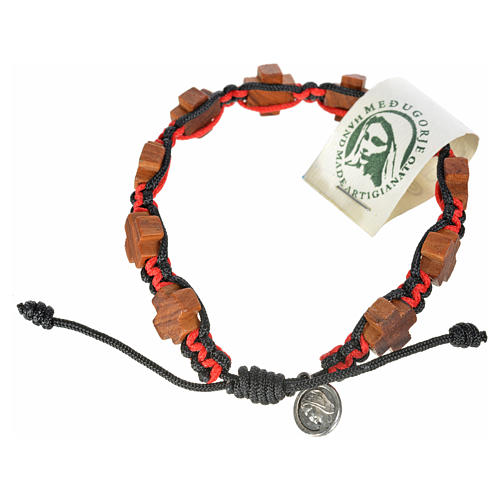 Bracelet Medjugorje corde noir et rouge croix en olivier 1