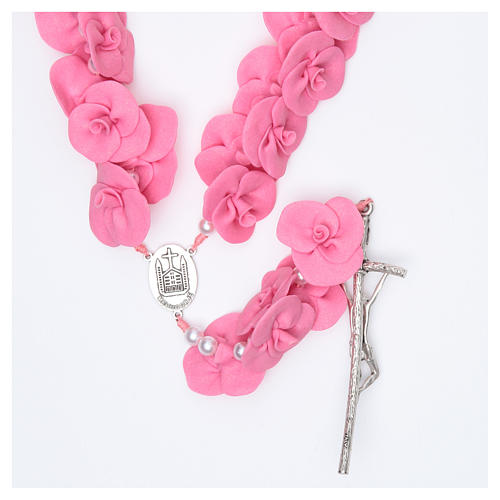 Wandrosenkranz aus Medjugorje mit Perlen in Form rosafarbener Rosen 2
