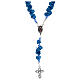 Rosenkranz aus Medjugorje mit Perlen in Form blauen Rosen, Kreuz mit Strasssteinen s1