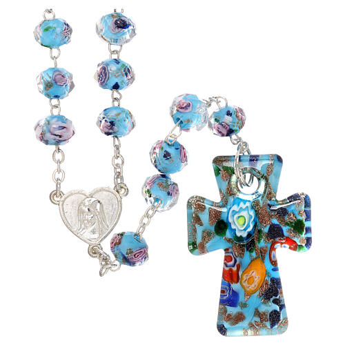 Rosario Medjugorje cruz vidrio Murano azul y rosas 1