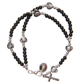 Bransoletka zapinana czarne perełki Madonna z Medziugorie