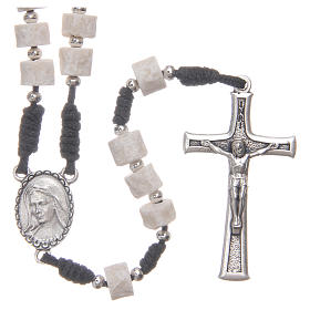 Różańce Pudełeczka na różańce Medjugorje: Różaniec biały kamień Medziugorie czarny sznurek