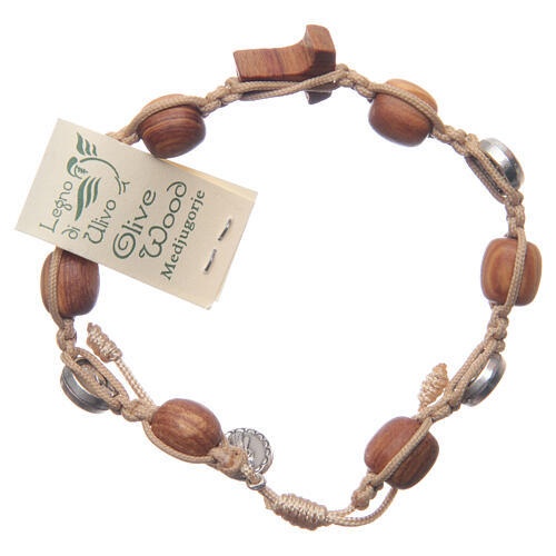 Armband aus Medjugorje mit Olivenholzperlen auf brauner Kordel und Medaillen, Modell „Jesus“ 2