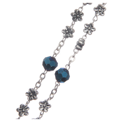 Rosenkranz aus Medjugorje mit Perlen in Blütenform und Kristallen 3