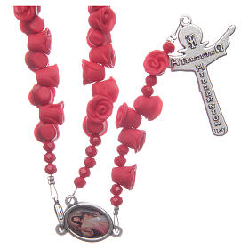 Rosenkranz aus Medjugorje mit Perlen in Form roter Rosen, Kreuz mit Trinitätsdarstellung