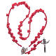 Rosenkranz aus Medjugorje mit Perlen in Form roter Rosen, Kreuz mit Trinitätsdarstellung s5