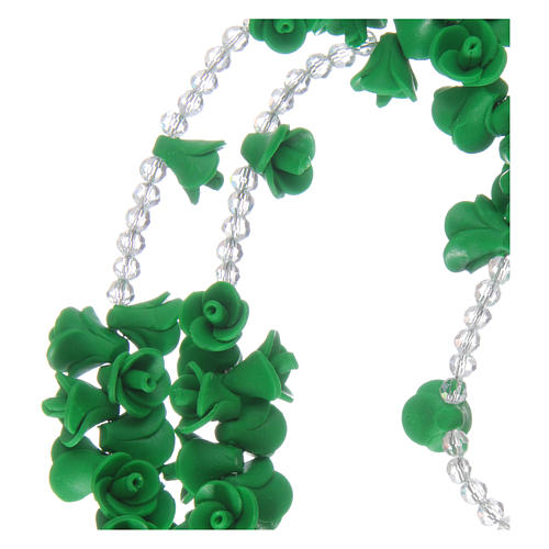 Rosenkranz aus Medjugorje mit Perlen in Form grüner Rosen, Kreuz mit Trinitätsdarstellung 3