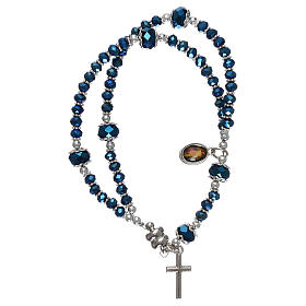 Bracelet bleu Medjugorje cristal et métal avec croix et médaille