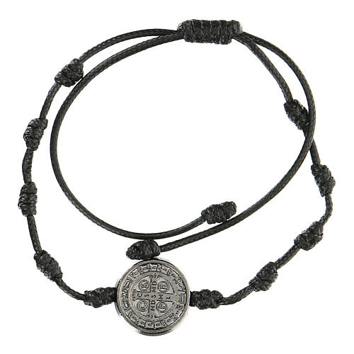 Verstellbares Medjugorje-Armband mit kleiner schwarzer Medaille von Sankt Benedikt 2