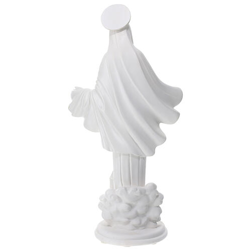 Muttergottes von Medjugorje mit St.-Jakobus-Kirche, Marmorpulver, weiß, 60 cm, AUßENBEREICH 7