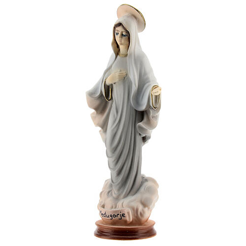 Virgen de Medjugorje vestido gris polvo de mármol 15 cm 3