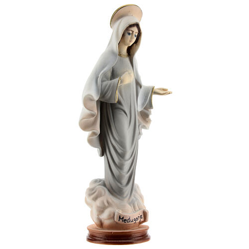 Imagem Nossa Senhora de Medjugorje túnica cinzenta pó de mármore 15 cm 4
