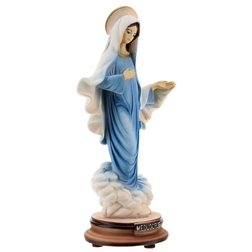 Virgen de Medjugorje vestido azul polvo de mármol 20 cm 4