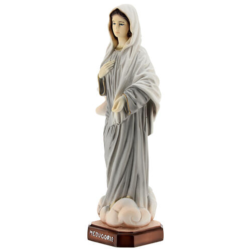 Imagem Nossa Senhora de Medjugorje Rainha da Paz pó de mármore túnica cinzenta 21 cm 3