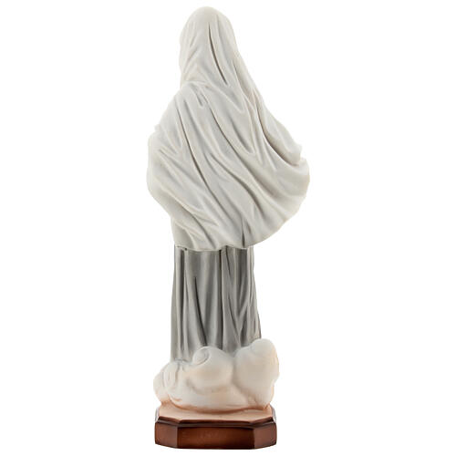 Imagem Nossa Senhora de Medjugorje Rainha da Paz pó de mármore túnica cinzenta 21 cm 5