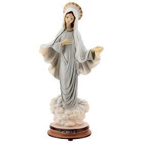 Virgen de Medjugorje pintada polvo de mármol 30 cm EXTERIOR