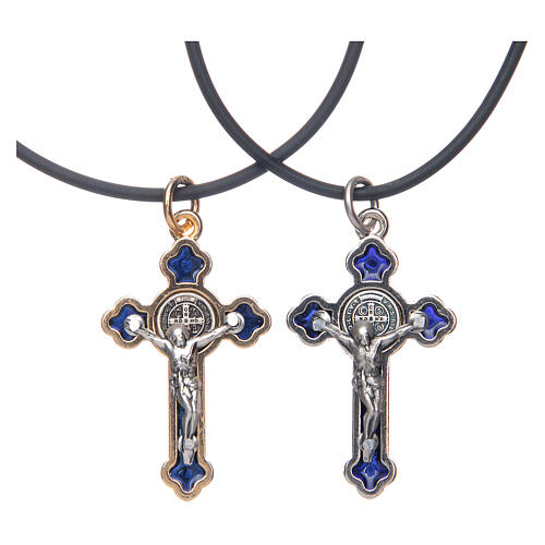 Collier croix gotique bleue St Benoit 4x2 3